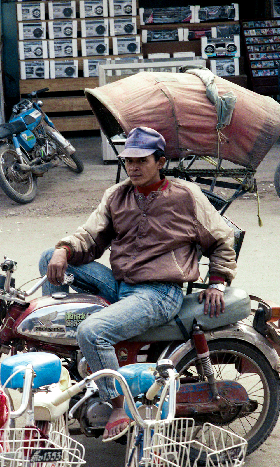 Tuk-Tuk, Laos