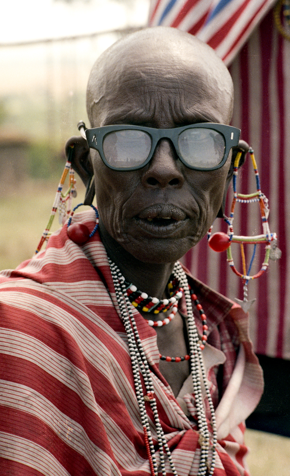 Western Eyes, Kenya